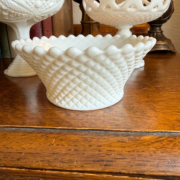 3 Vintage Milk Glass Candy Dishes - Picture 7 of 15